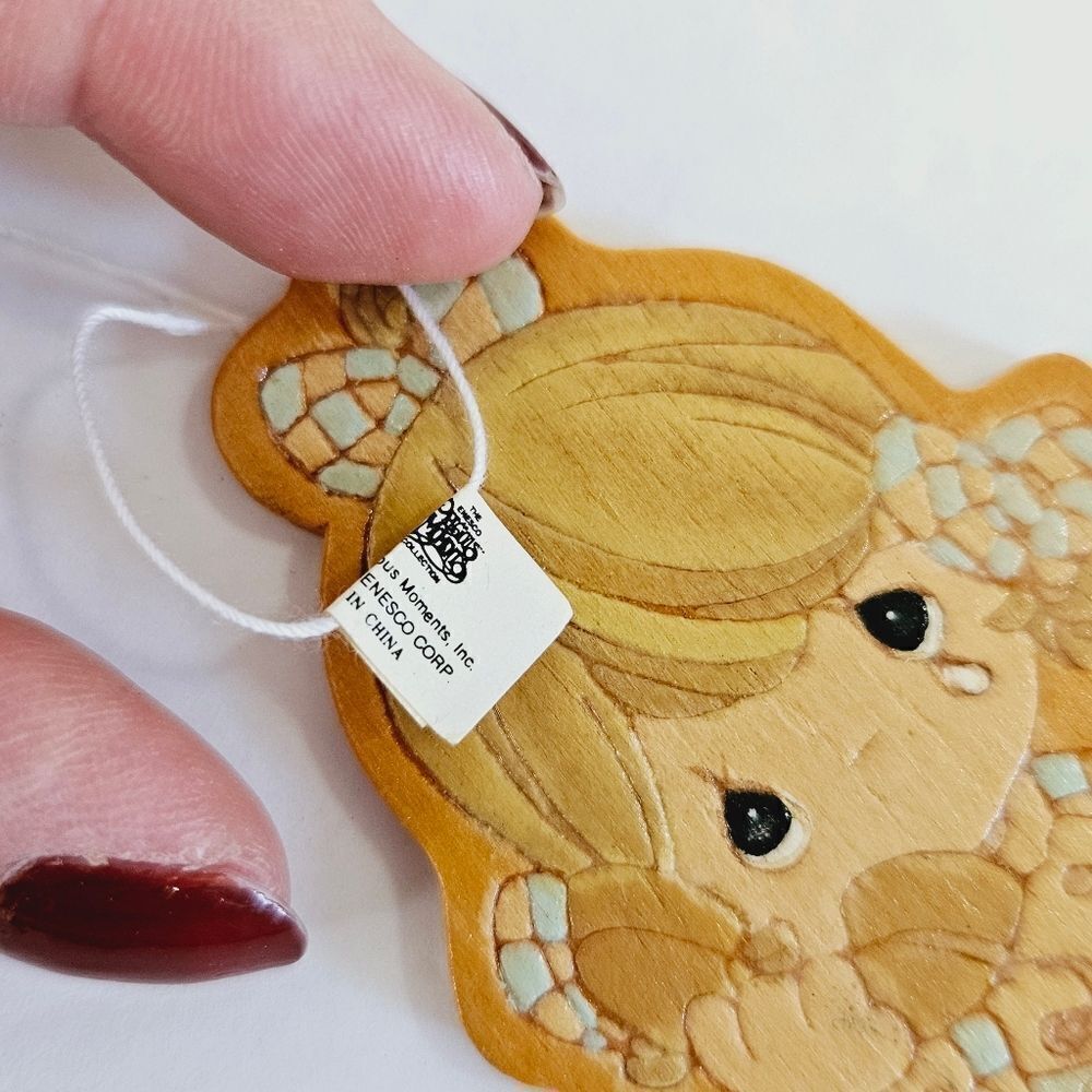 Vintage 1993 Cracker Barrel Precious Moments Hand Made Wooden Christmas Ornament - Picture 7 of 7